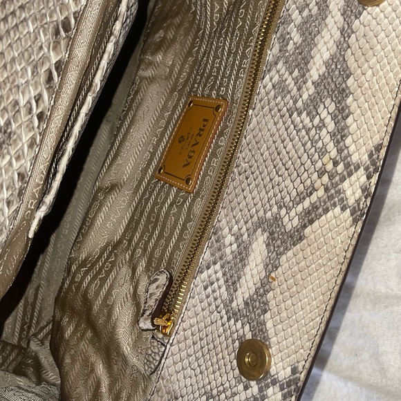 Authentic Prada python bag. - Picture 5 of 9